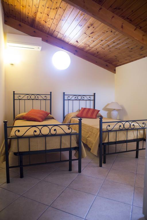 Appartamento Villa Degli Ulivi Sant'Agnello Δωμάτιο φωτογραφία